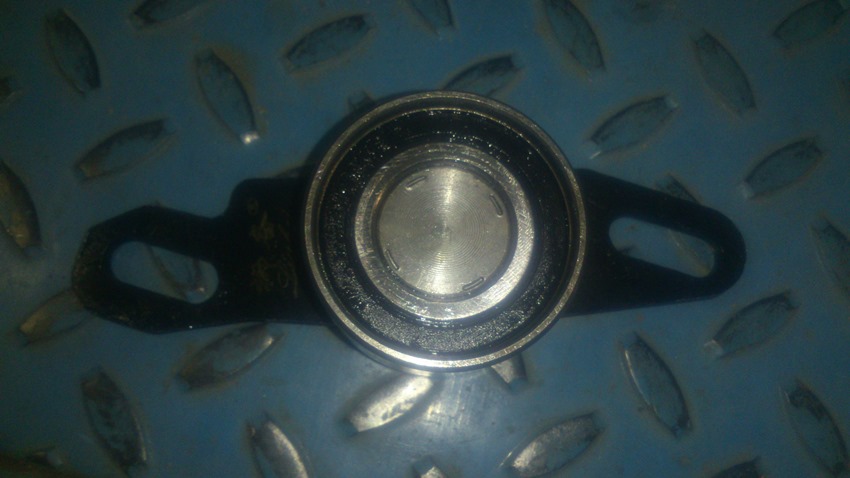 картинка РОЛИК НАТЯЖНОЙ ГРМ 1020, 6371, 6350, 1010    B-1-1021010D  462Q-1-1021010D